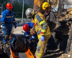 Число жертв удару по Києву продовжує зростати: під завалами знайшли тіло жінки похилого віку