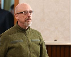 Отставка, скандал с закупками, поставки танков и новое наступление на Киев: о чем говорил Резников