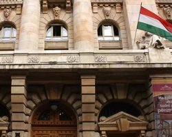 Фейкові новини: Угорщина спростувала повідомлення про блокування заяви ЄС щодо арешту Путіна