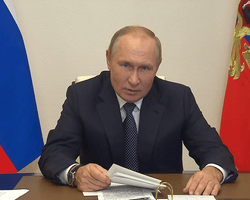 "Пытались разорвать историю": Путин снова обвинил Украину и Запад в начале войны (видео)