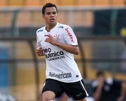 В Бразилии продтвердили трансфер Дентиньо в Шахтер