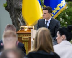 У нас есть планы "B" и "С", но пока боремся за Минские соглашения, – Зеленский