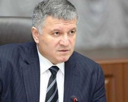 Украина не будет оказывать военную помощь ни Азербайджану, ни Армении, – Аваков