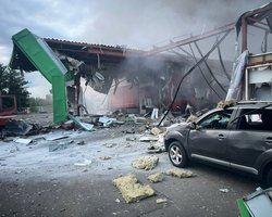 Російський дрон розбомбив автозаправну станцію на Полтавщині: є постраждалі (фото)