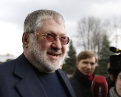 Обіцяв зробити "гучну заяву": Коломойського не доставили до зали суду