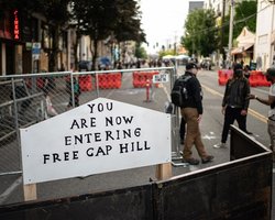 Коммунизм по-американски. Что творится в захваченной протестующими "автономной зоне" Сиэтла