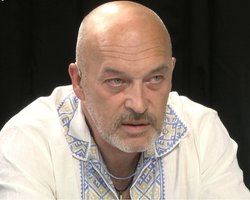 Тука припугнул "политических туристов"