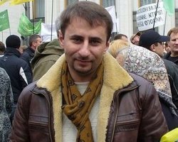 Суд вернул дело о повреждении плитки на Майдане в прокуратуру