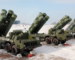 У Криму дрони ССО уразили С-400 та знищили "Панцир С-1": мідлстрайки проти ППО (відео)