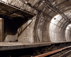 Носить ім'я росіянина: як у метро Києва з'явилася "примарна" станція (фото)