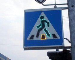 В Киеве женщина на Mazda сбила пенсионерку и скрылась с места ДТП