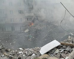 Хмельницкий оказался без света из-за обстрела РФ, есть существенные повреждения объектов, — мэр