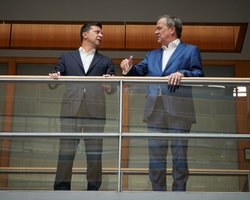 Зеленский в Германии встретился с преемником Меркель и обсудил опасность "Северного потока-2"