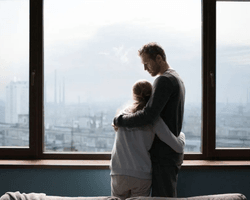 "Отблеск": что не так с натуралистичной военной драмой, номинированной в Венеции на "Золотого Льва"