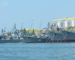 Черноморский флот РФ несет новые потери даже на фоне отвода кораблей в Новороссийск, — СМИ