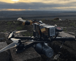 Штурмуватимуть пішки: бійці ЗСУ рознесли замаскований мотопарк росіян (відео)