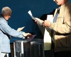 Выборы мэра Киева и Киевсовета могут пройти в октябре 2012 года 