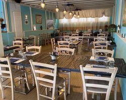 Ресторанам и кинотеатрам Киева разрешили работать после 22:00, – Кличко