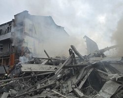 ЗС РФ атакували Харків: зафіксовано влучання в багатоповерховий будинок, подробиці