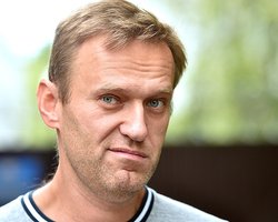 Отравители Навального уже преследовали трех общественников, которые в итоге умерли, – Bellingcat