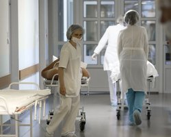 Статистика коронавируса на 28 июля: рост госпитализации в два раза и первая смерть от Дельты