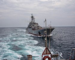 Корветы и десантные корабли: какие именно российские суда с "Калибрами" сбежали в Азовское море, — OSINT