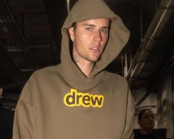 Джастін Бібер виклав фото руїн сектора Гази зі словами "молимося за Ізраїль" (фото)