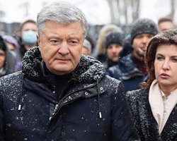 Наденут наручники? Что ждет Петра Порошенко после возвращения в Украину