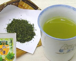 Во Франции задержали более 150 кг радиоактивного чая из Японии