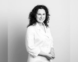 Принимала пациентов во время обстрела: в Виннице погибла врач "Нейромеда"