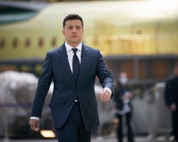 "Могут убить 100 человек": Зеленский отказался отвечать на вопрос о Путине-убийце (видео)