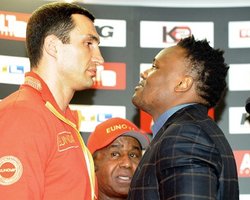 Поединок Владимира Кличко против Дерека Чисоры отменен