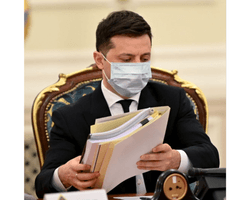 Зеленский: "После каждого пятничного заседания СНБО жалею, что у нас не 7 пятниц на неделе"