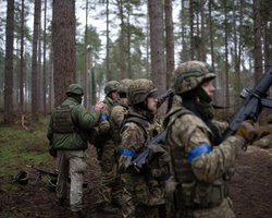 ЗСУ відкинули росіян біля 5 населених пунктів: в DeepState повідомили про зміни на фронті (мапа)