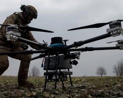 Як змінився арсенал ЗСУ за 4 роки війни: від західних ПТРК і САУ до українських дронів та ракет