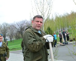 Глава "ДНР" Захарченко погиб у кафе "Сепар"