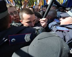 Большинство украинцев проигнорирует акции протеста, - опрос