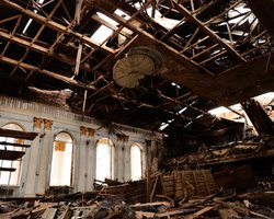 Дом офицеров в Виннице законсервируют до зимы и отстроят заново, сохранив фасад (фото)