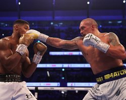 Бой Усик-Джошуа: где смотреть трансляцию поединка и что стоит на кону