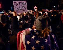 Ночь выборов: в Вашингтоне, Лос-Анджелесе и Портленде произошли стычки с полицией