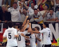 Сборная Германии обыграла Португалию на Евро-2012