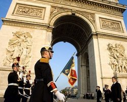 Париж высылает 14 ливийских дипломатов