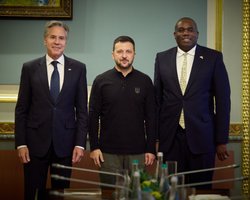 Британія дозволила бити по Росії далекобійними ракетами Storm Shadow, — The Guardian