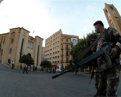 Экс-министр обороны Сирии бежал от Асада - лидер повстанцев