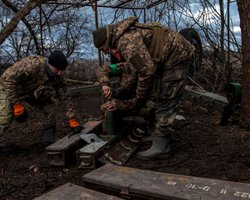 "Ситуация близка к аду": ВСУ удерживают трассу Константиновка-Бахмут, — офицер