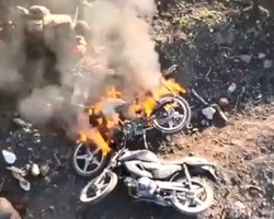 "Дерзко ворвались": ВС РФ применили боевые мотоциклы для прорыва обороны ВСУ (видео)