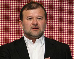 Украина находится в предреволюционном положении, - Балога