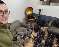 Стерненко, Федишин и Байдак: Зеленский наградил украинских волонтеров