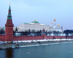 Кремль: ЕС стоит обратить внимание на кризис евро, а не на выборы в России