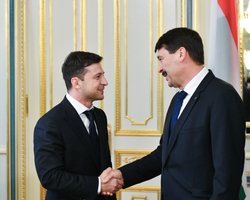 Президент Венгрии назвал переговоры с Зеленским обнадеживающими